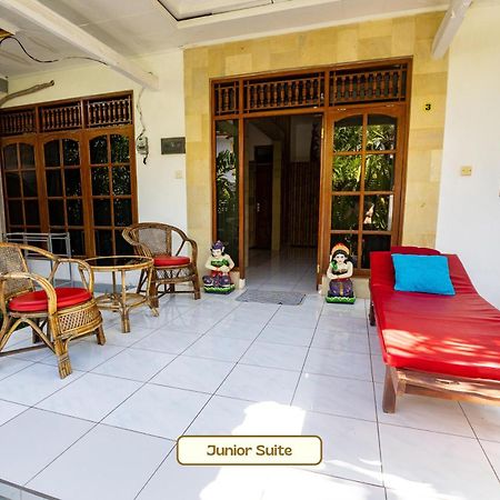 Kaia Lovina Guest House Junior Suite Esterno foto