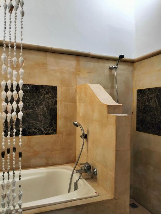 Kaia Lovina Guest House Junior Suite Esterno foto