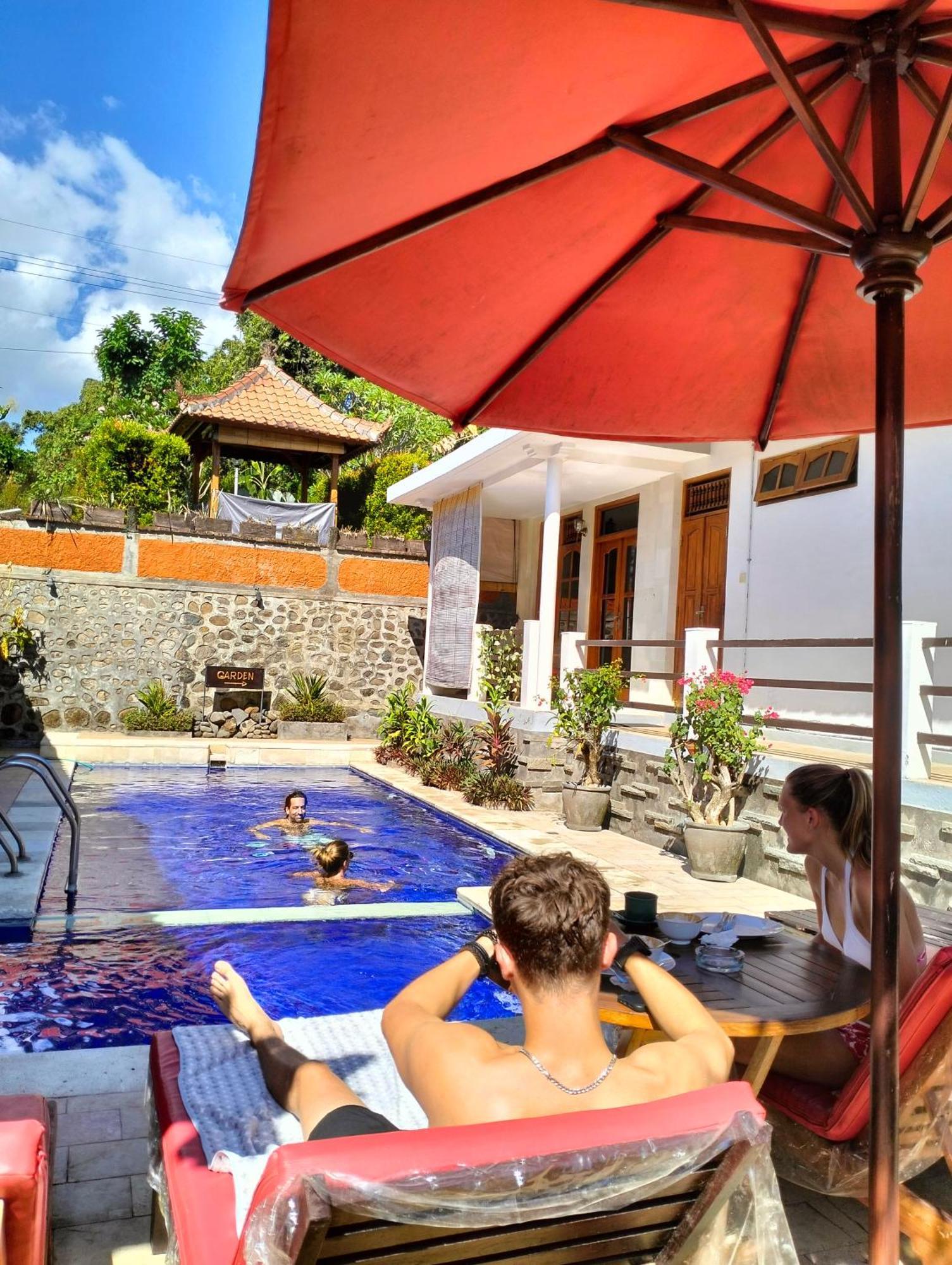 Kaia Lovina Guest House Junior Suite Esterno foto