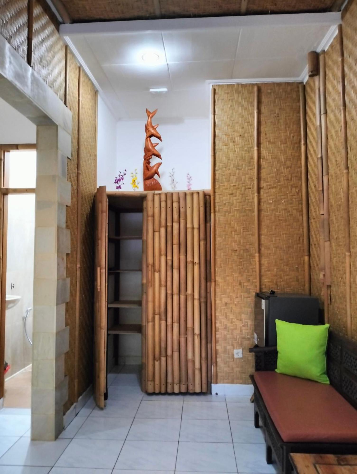 Kaia Lovina Guest House Junior Suite Esterno foto
